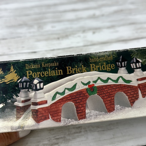 DICKENS KEEPSAKE PORCELAIN BRICK BRIDGE CHRISTMAS VILLAGE ACCESSORY IN BOX - Picture 9 of 9